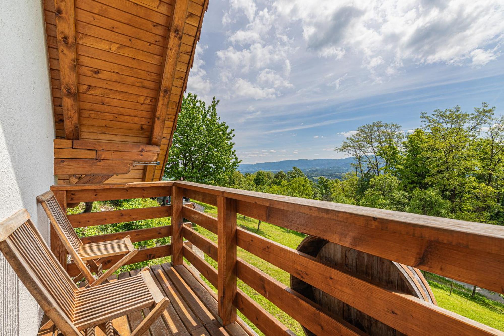 Vineyard Cottage Rataj 2 Novo Mesto Exterior photo